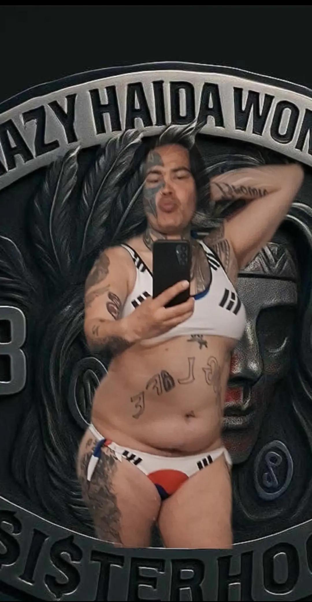 @Crazy Haida Woman's