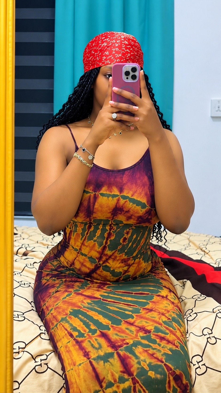 @(QUEEN of the QUEENS 👑💃🇬🇭)
