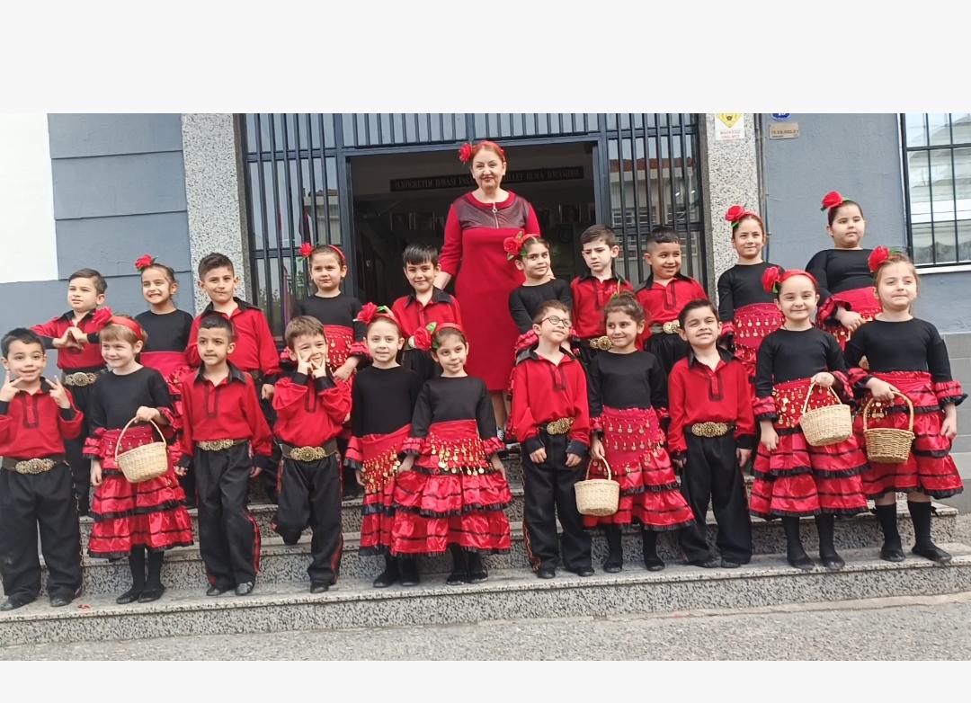 @Armoni Kost&uuml;m