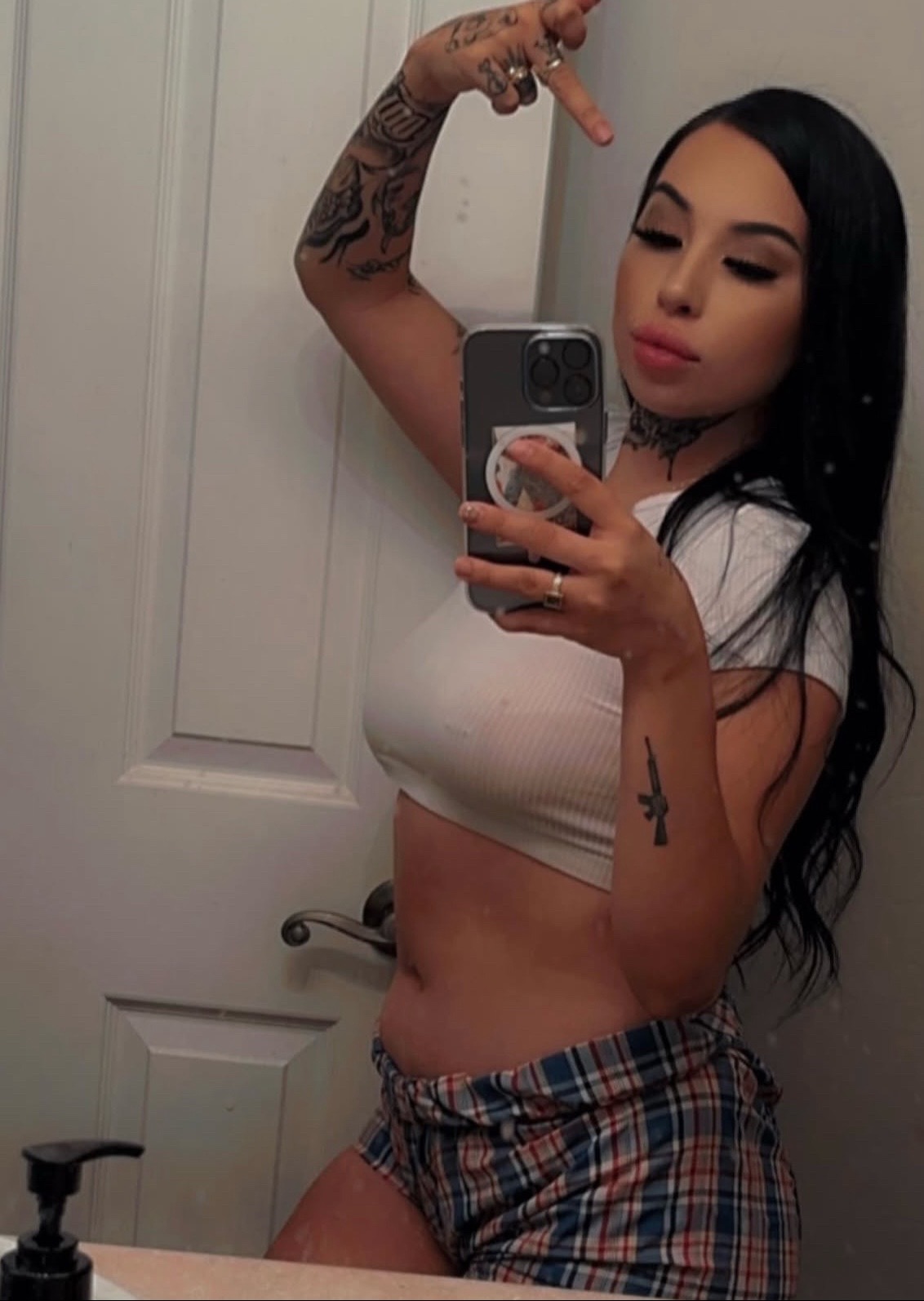 @Viviana 🦋