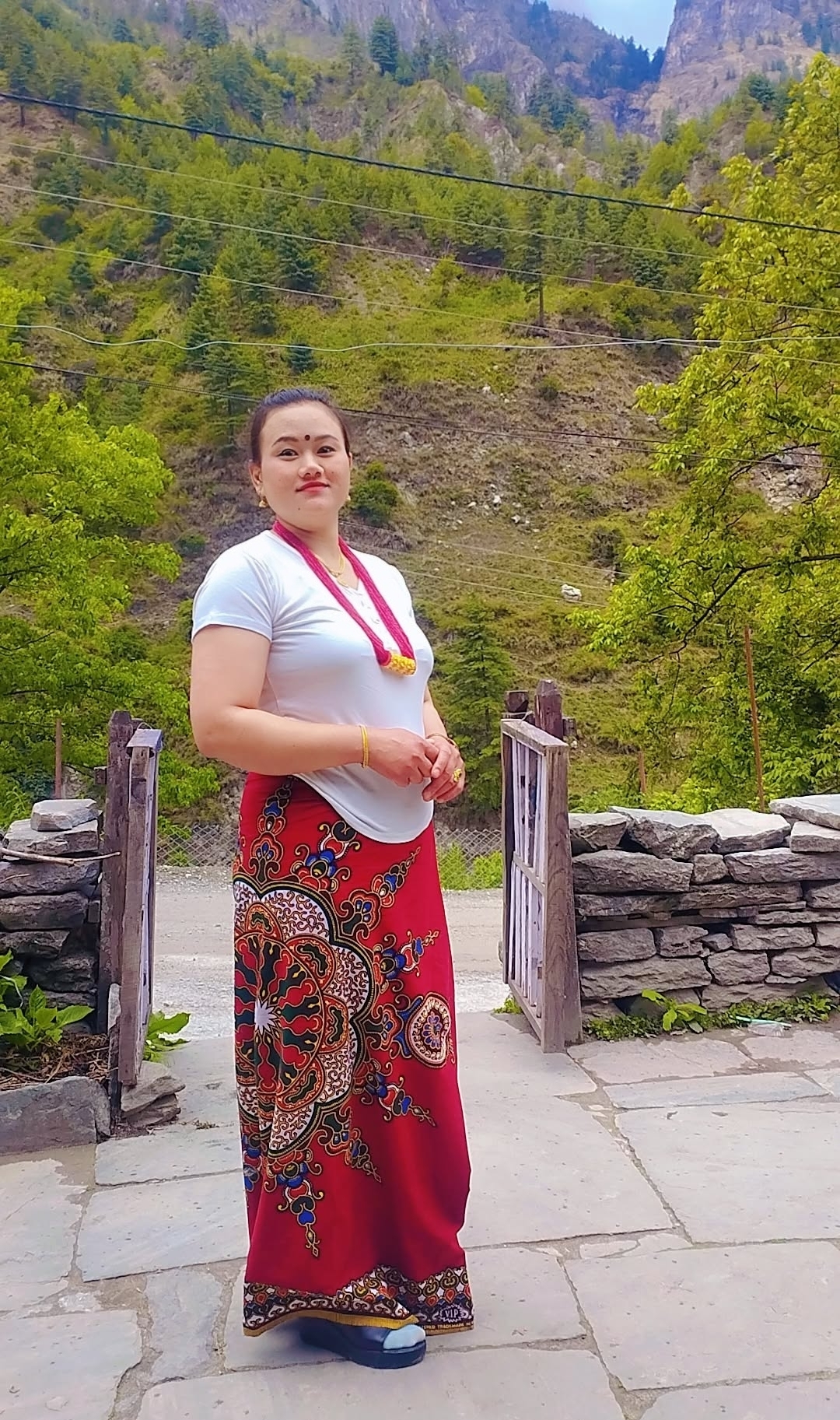 @सुनिता गुरुङ