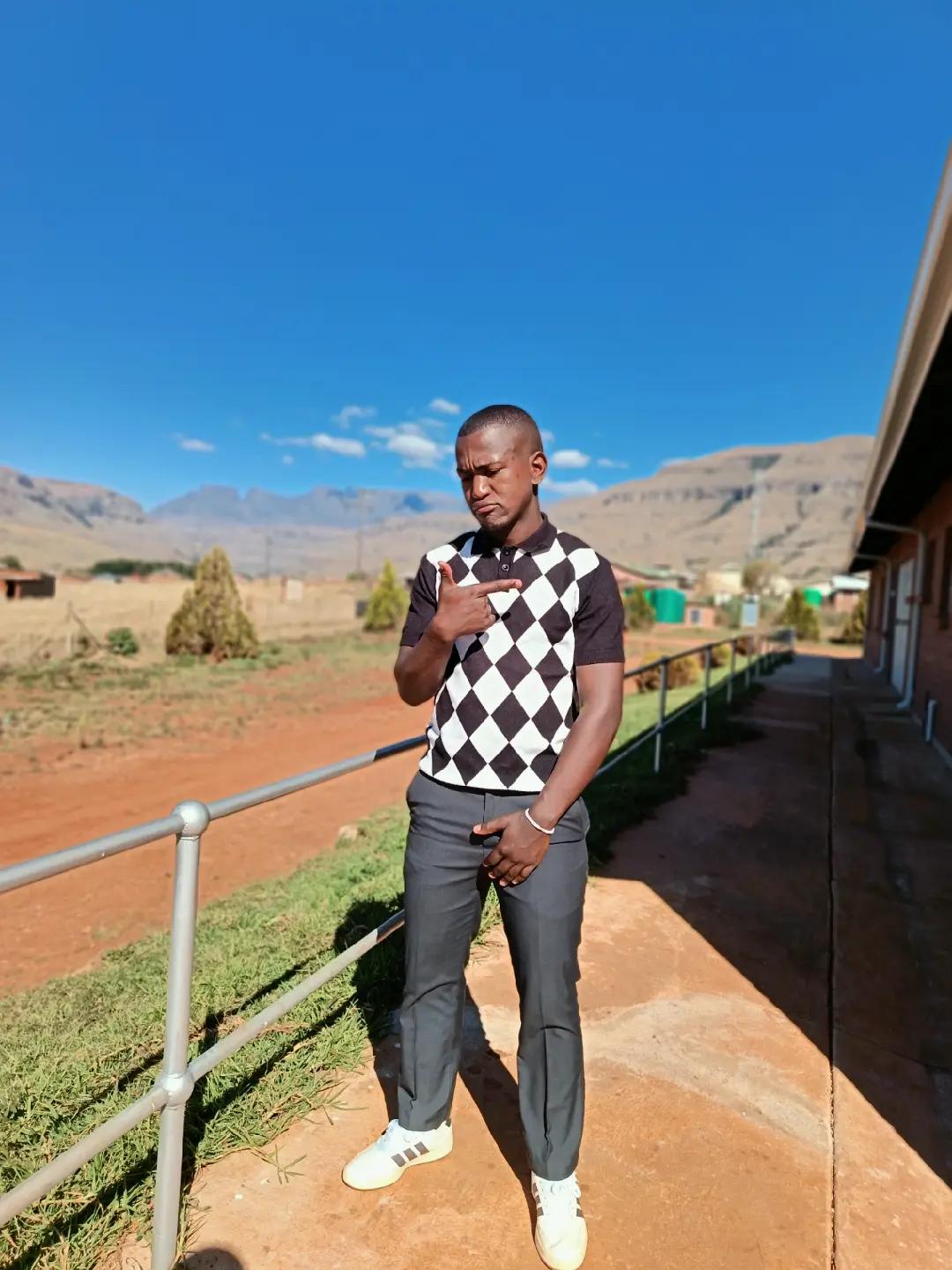 @LoyisoJr