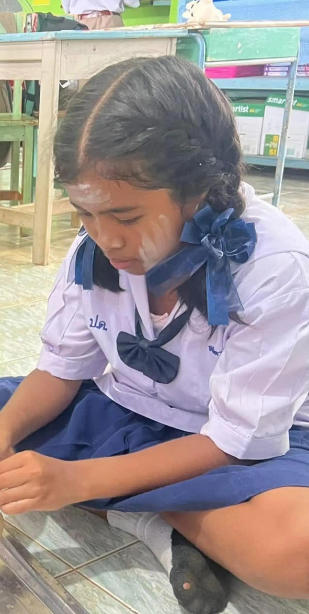@ไม่จริง💢