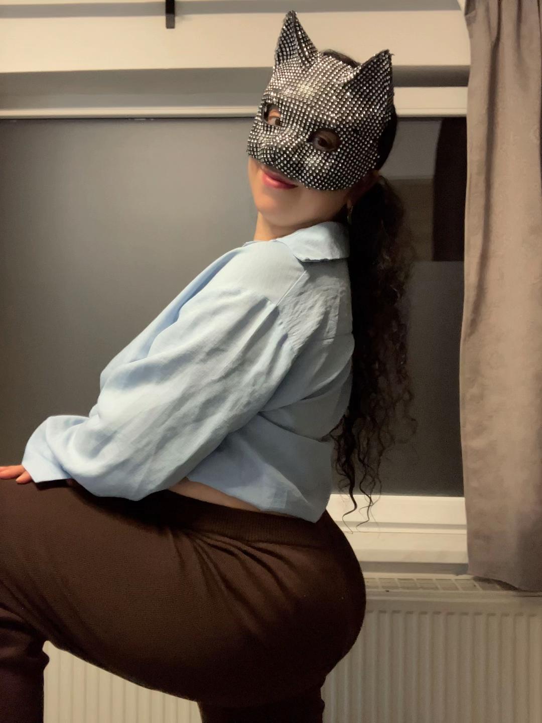 @aveliamoon