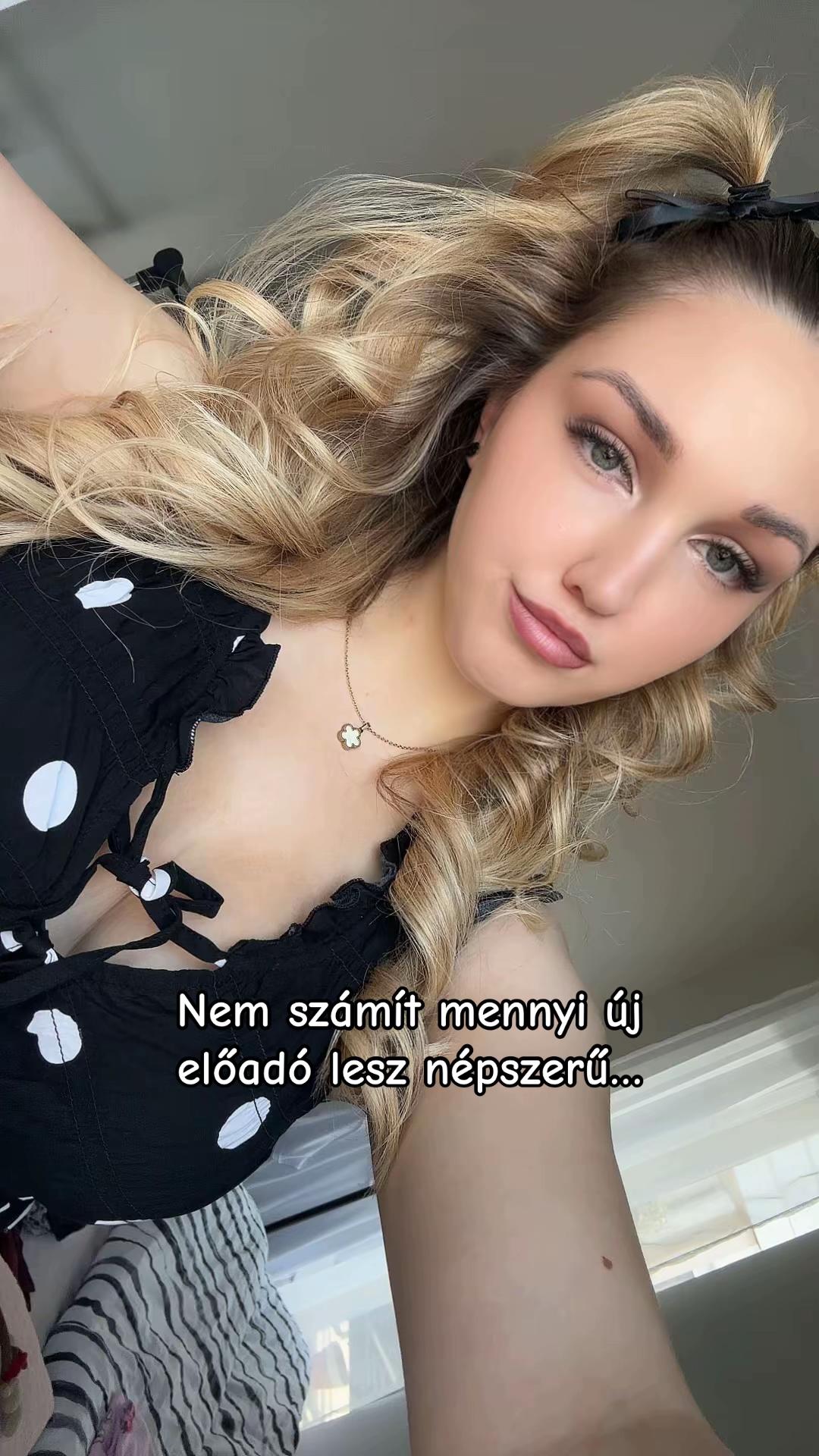 @Kata Koronczai