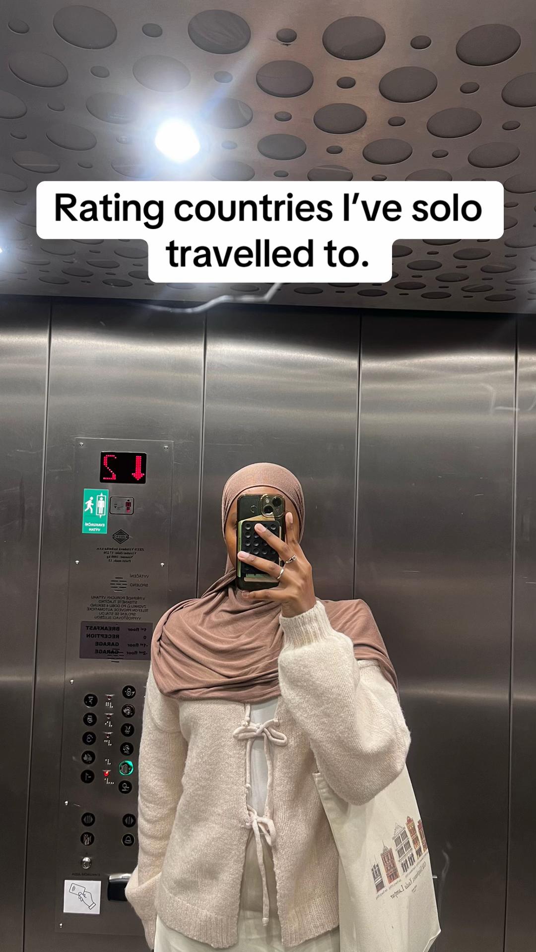 @Asiyah | travel🌍✈️