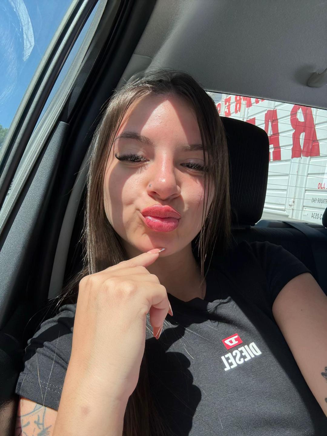 @𝐀𝐲𝐥𝐮 𝐂𝐚𝐜𝐞𝐫𝐞𝐬