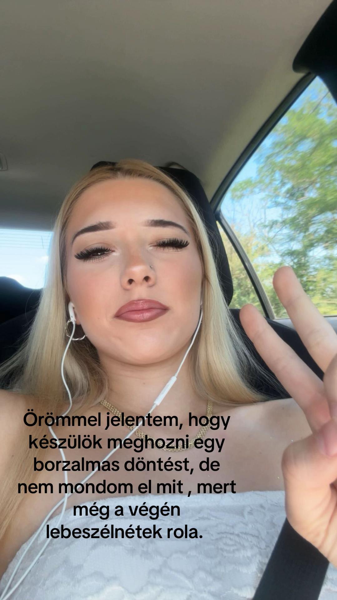 @Szonikaaa