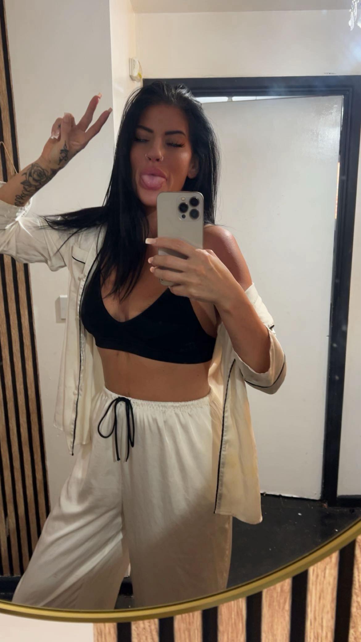 @Miss_tinkerbella_x