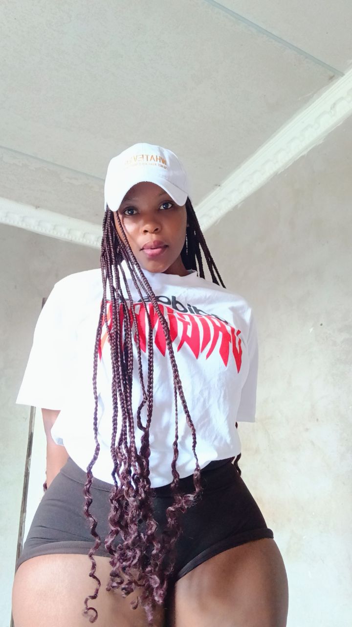 @Nikiwe.
