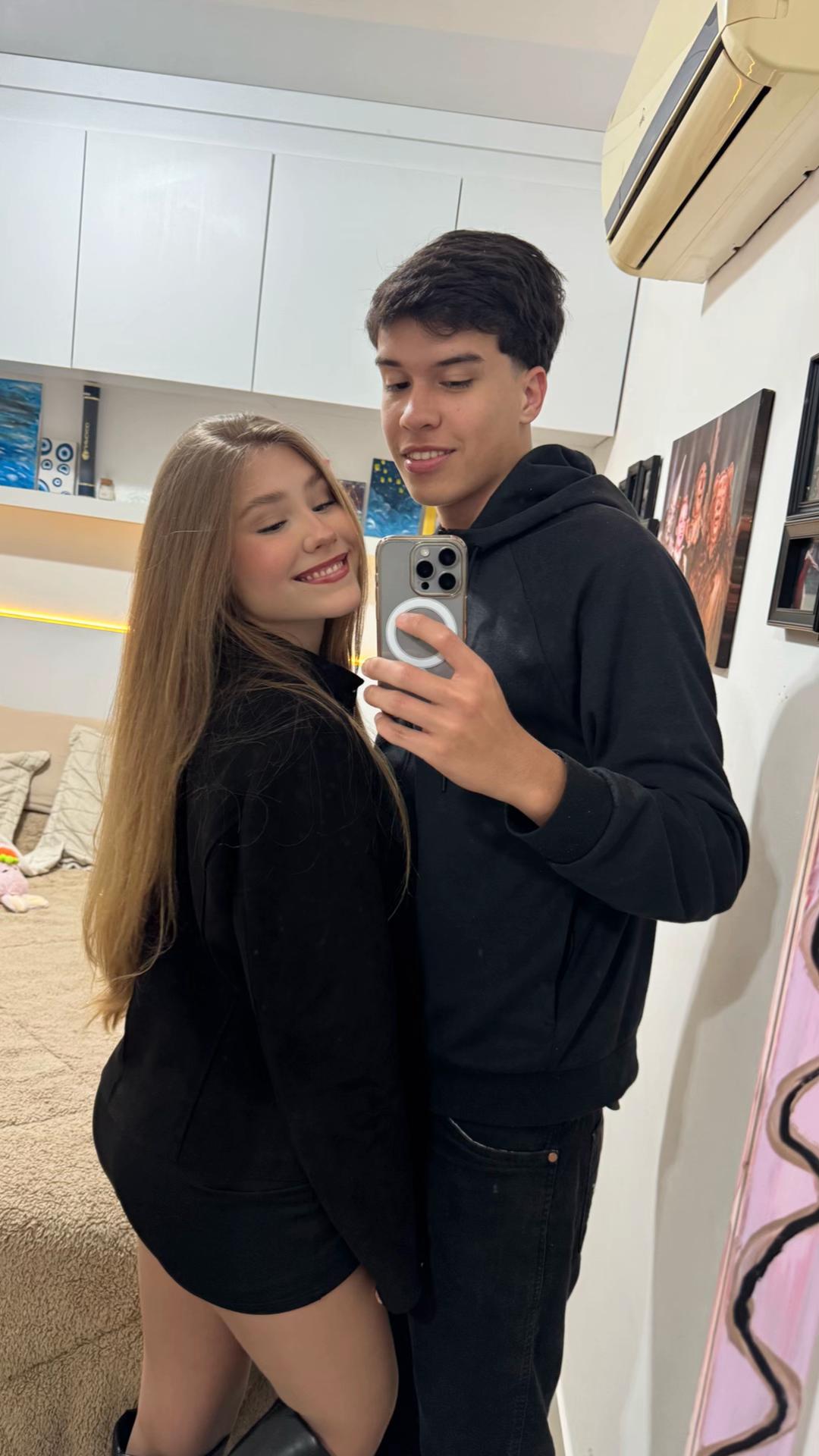 @Larapmendonca_