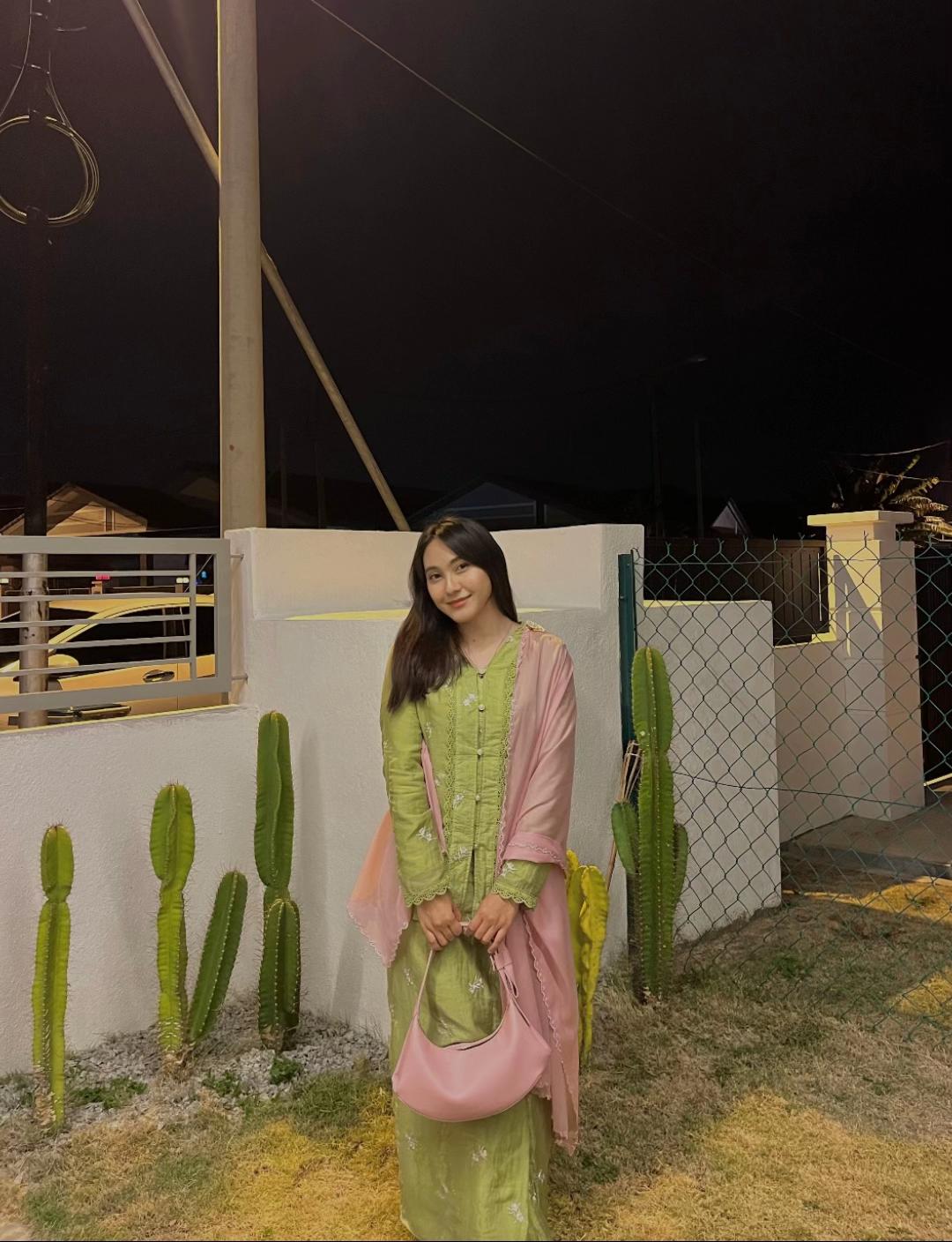 @W&aacute;wa 娃妮