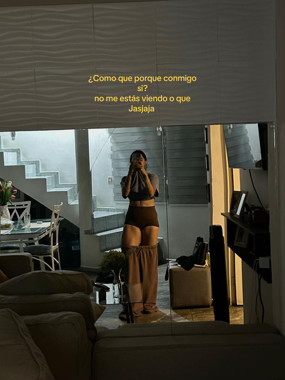 @Zurdita