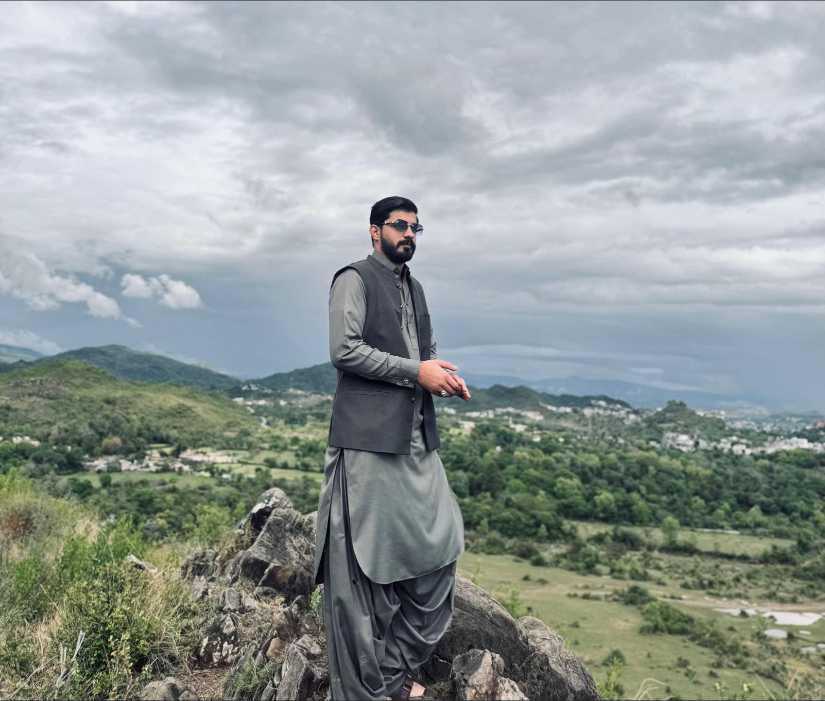 @YK👑 Sherani