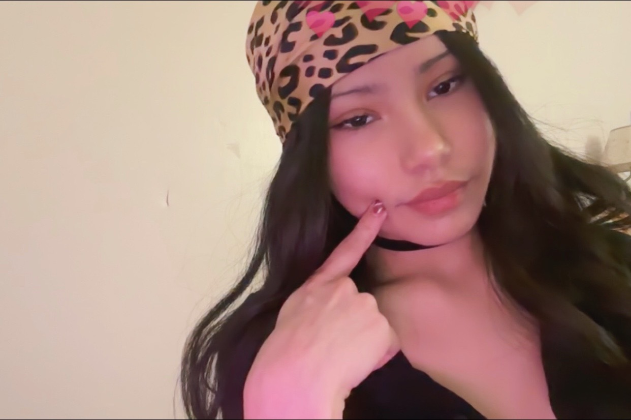 @~