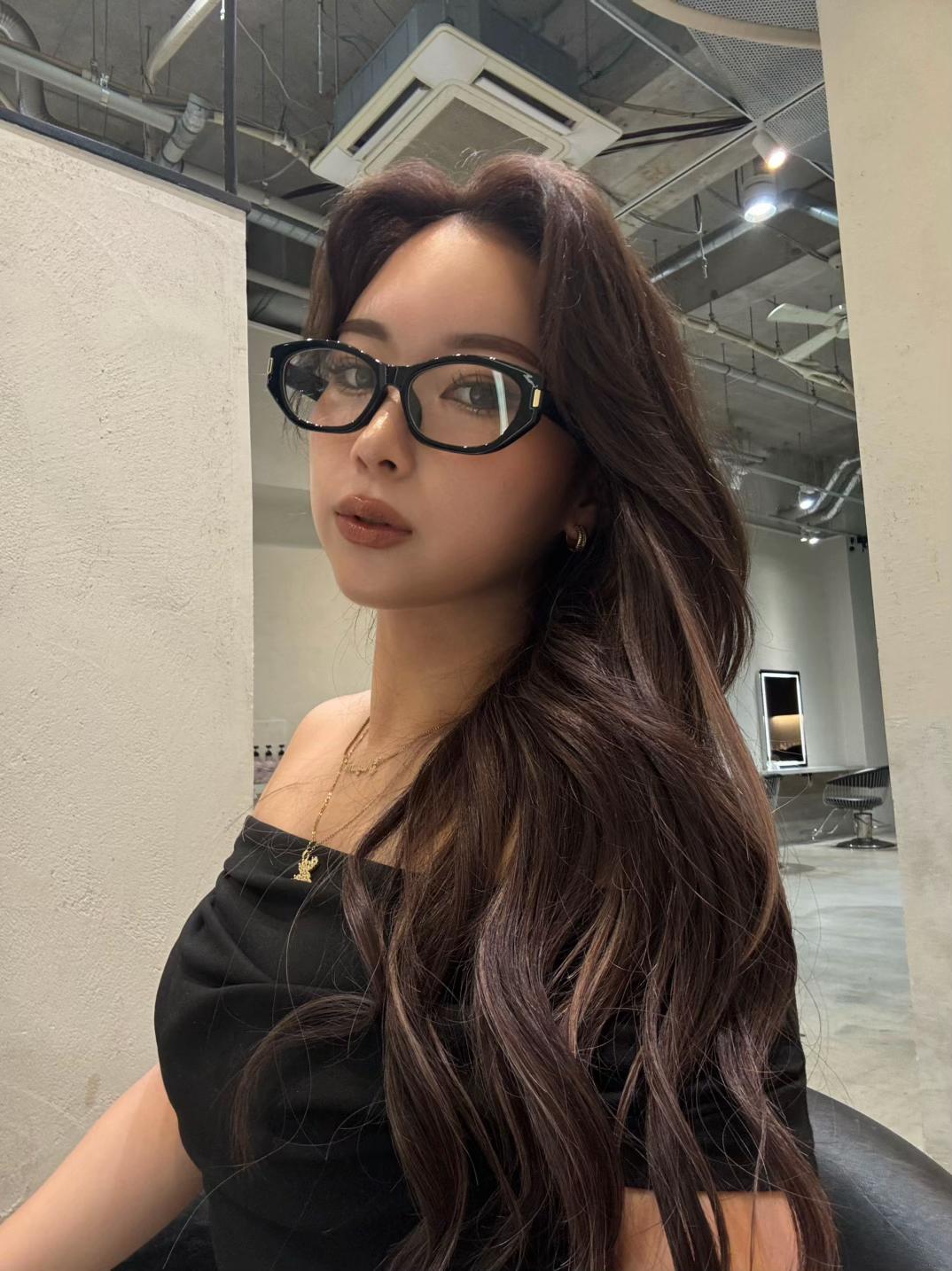 @メグミ