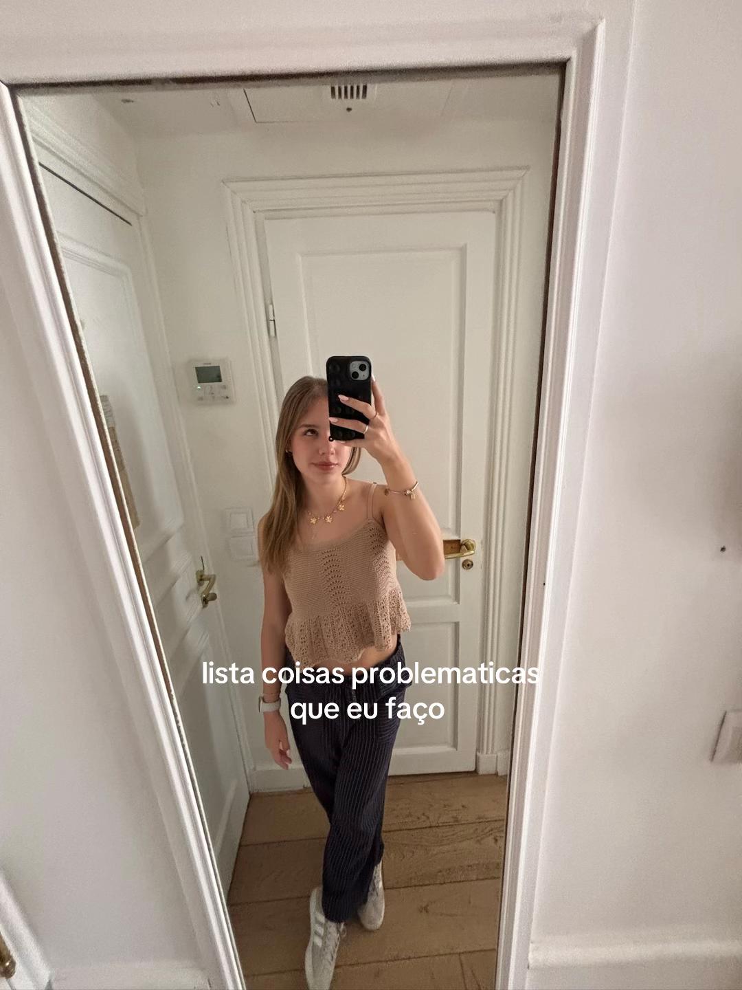 @Lala