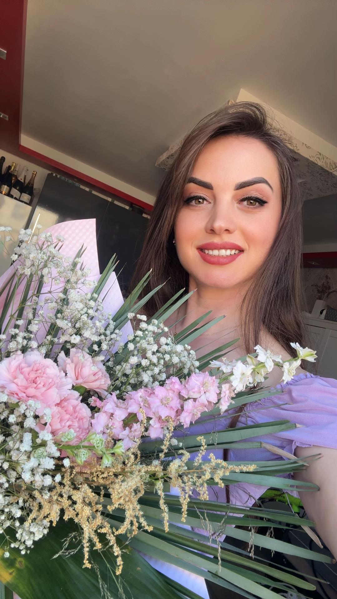 @Alina Elena156