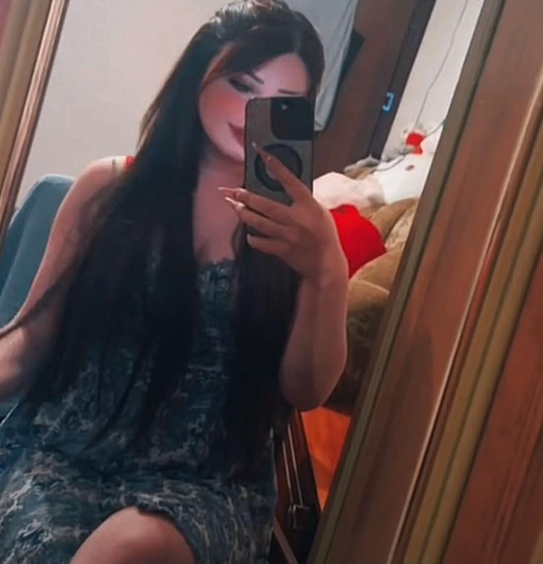 @•☾𝓔☽