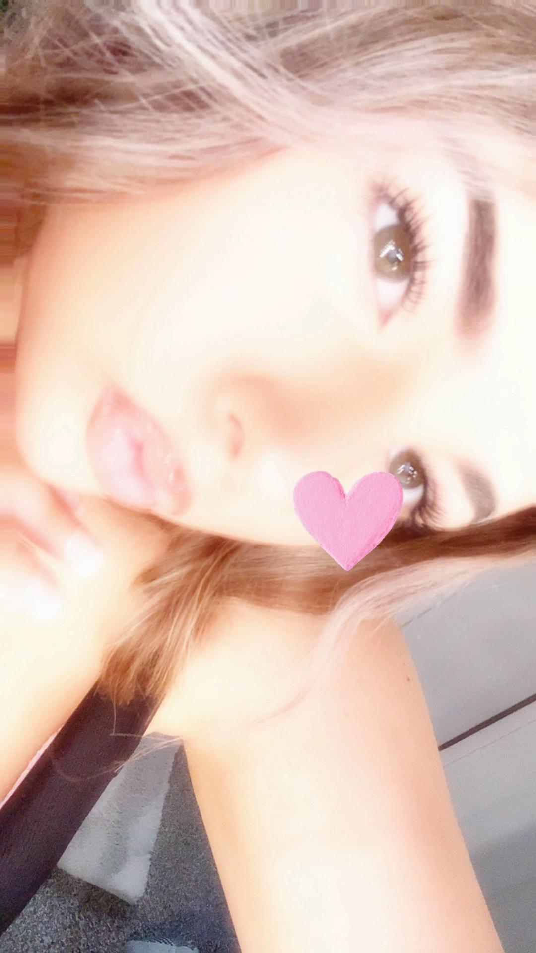 @hey_itstiax1