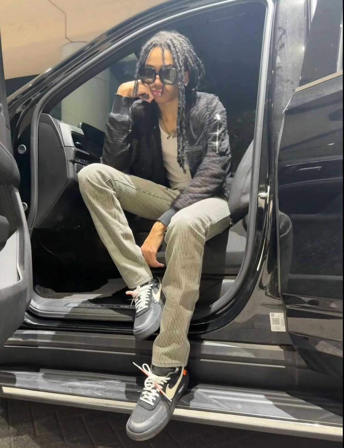 @underground.fits