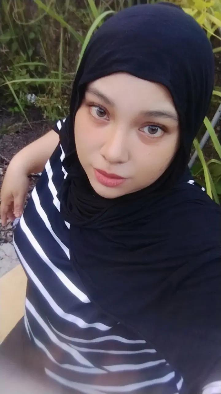 @£@iz