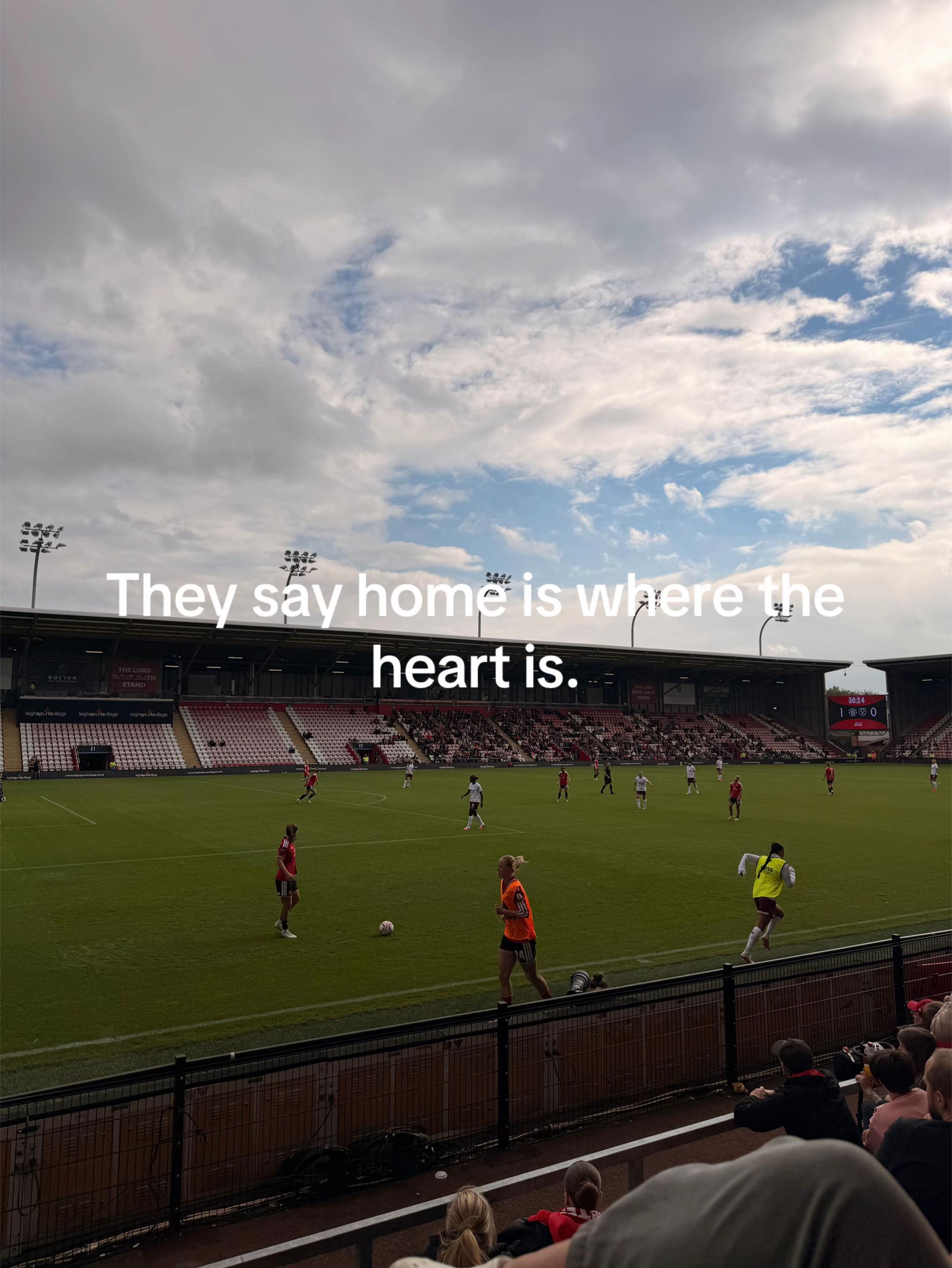 @EllieGreen7⚽️