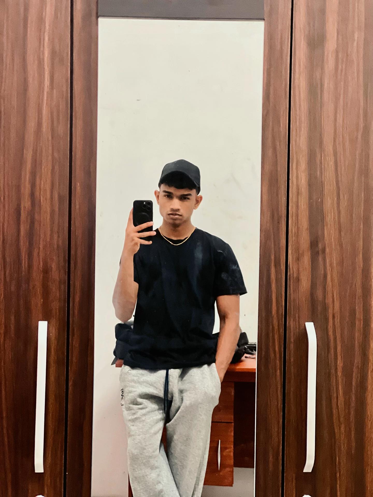 @Naveen💖