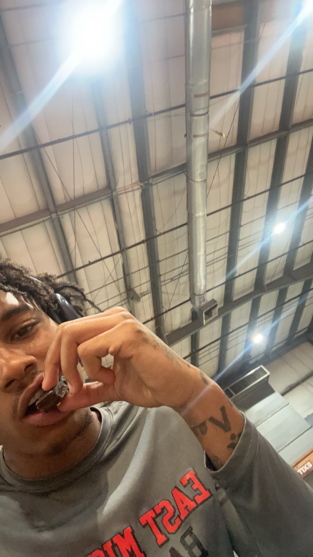 @3