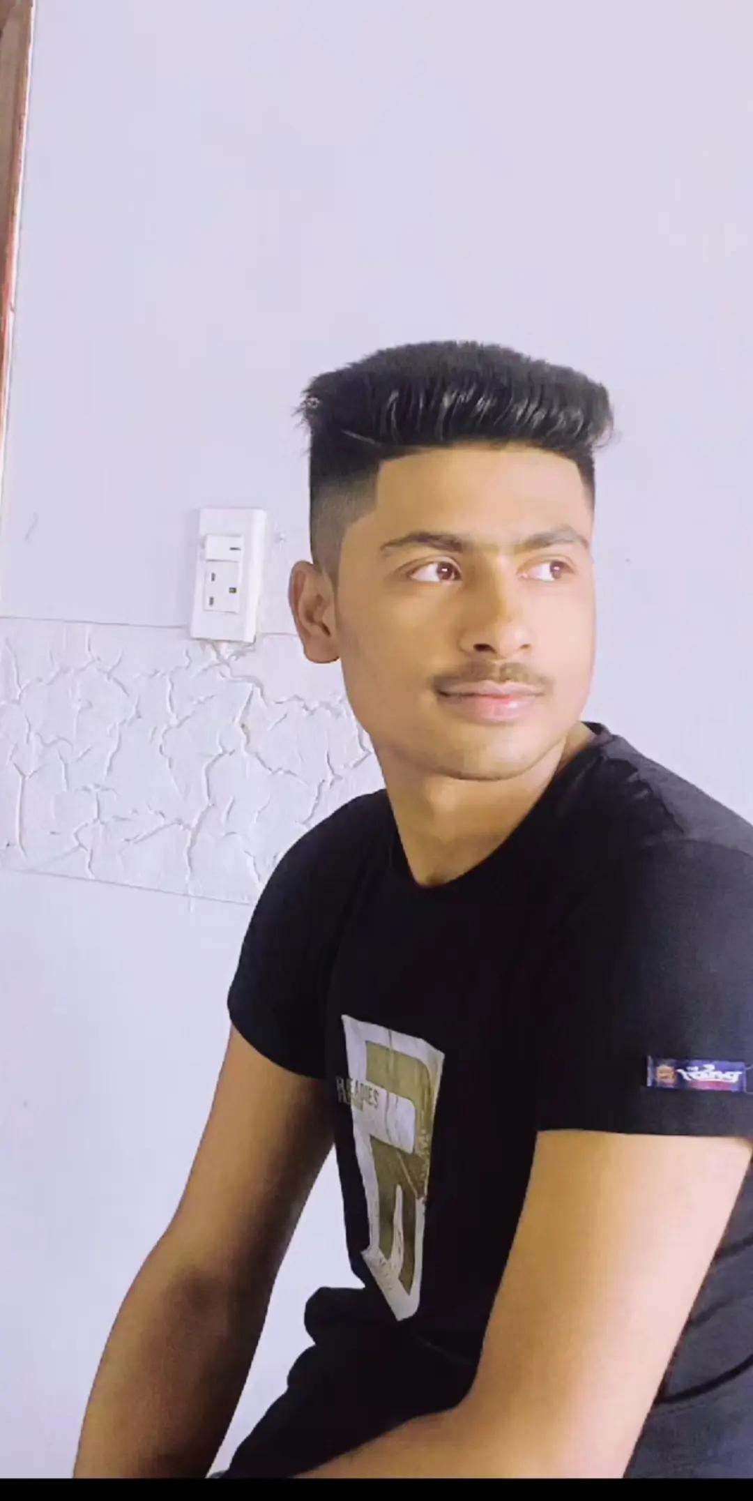 @🖤👉Its..Ariyan Ahmed নবাব ❤️