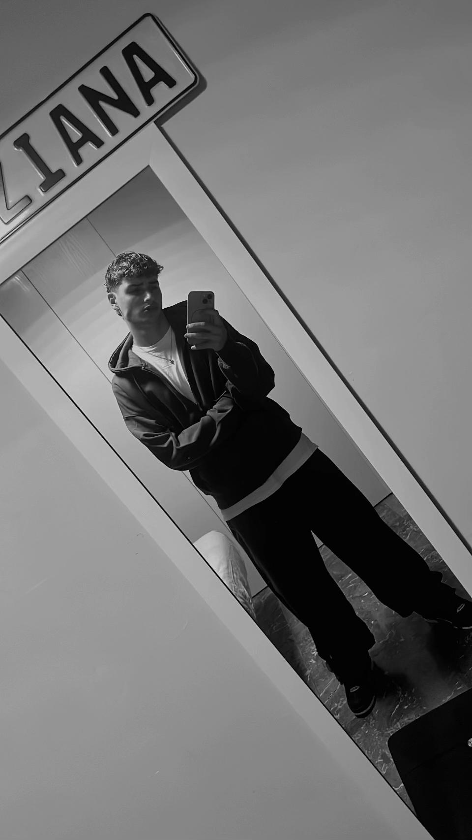 @Nico Mangraviti