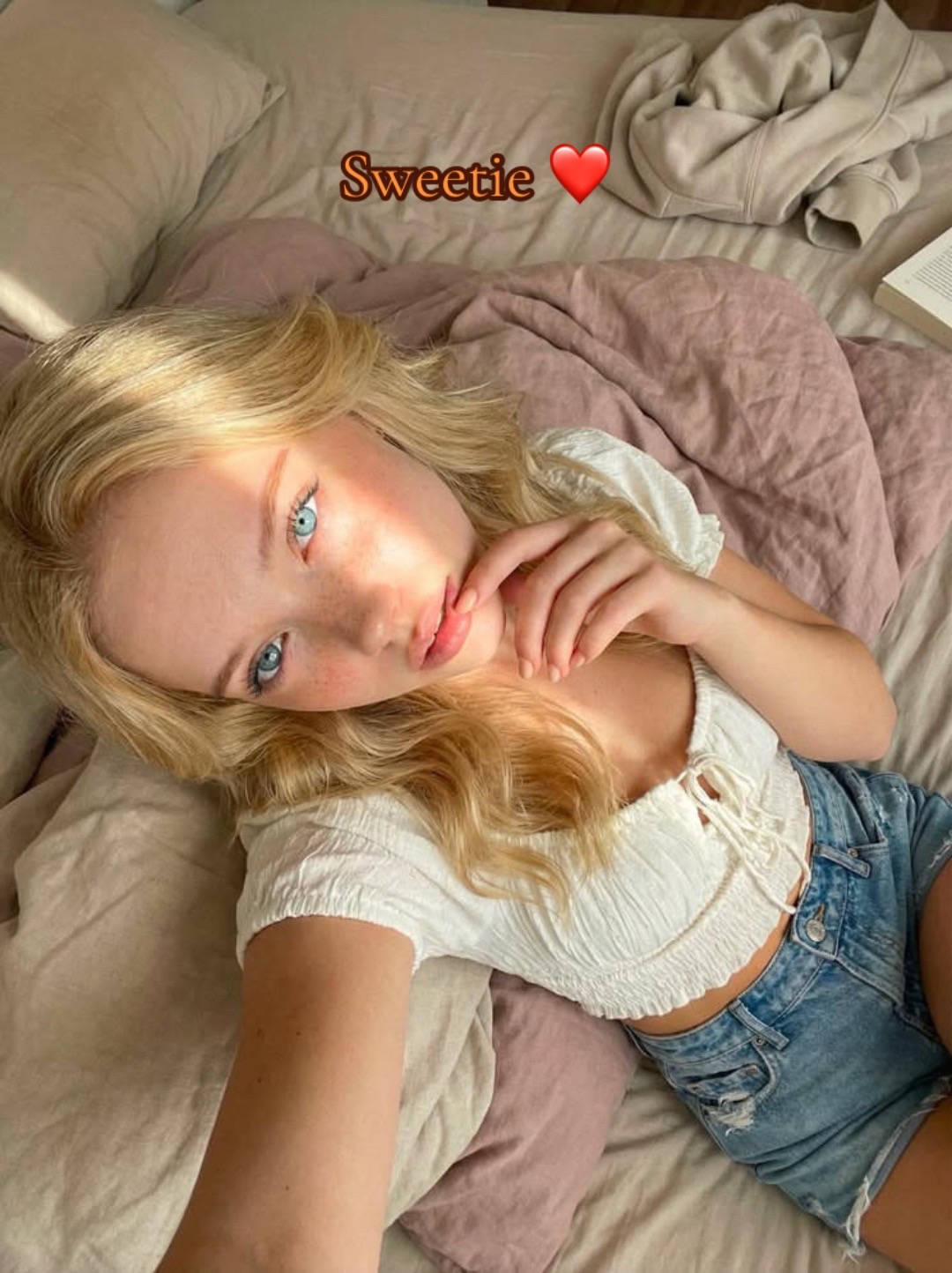 @Alina Evelyn
