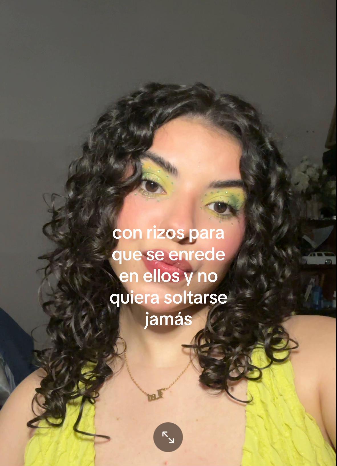@Evelyn Roc&iacute;o 🦋