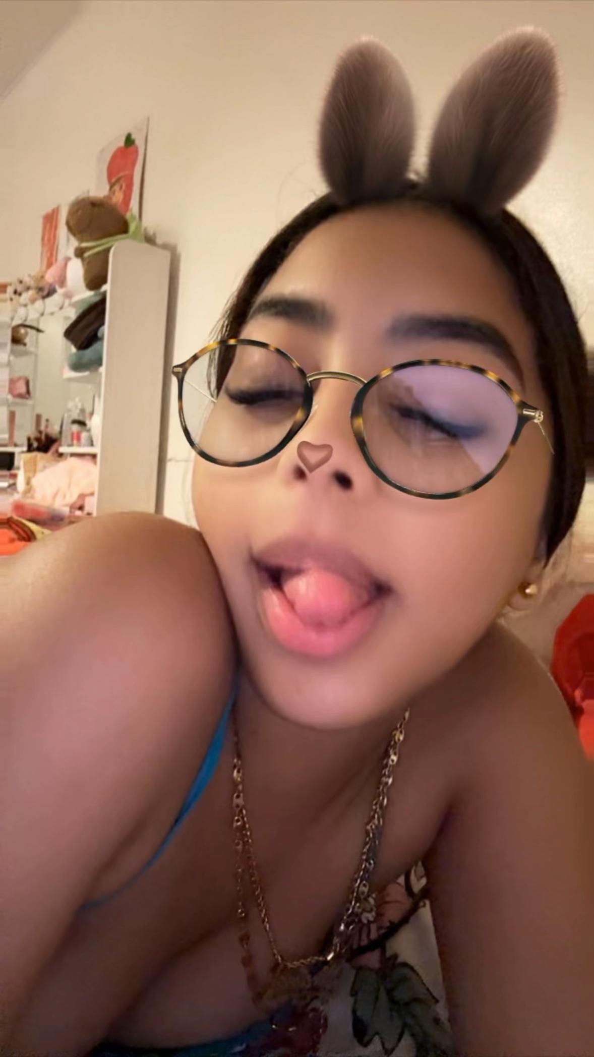 @VALERIA🦦