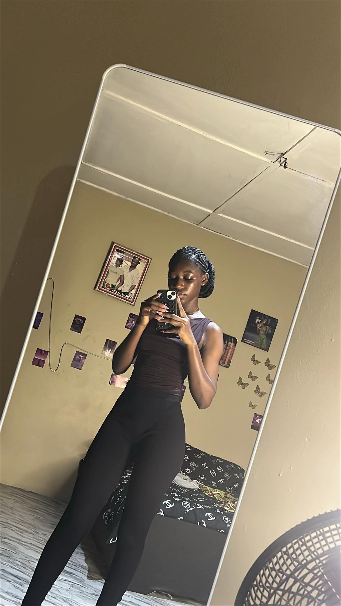 @🎀𝒰𝓇 𝒻𝒶𝓋 𝓂💍𝒹𝑒𝓁 ❤️😇