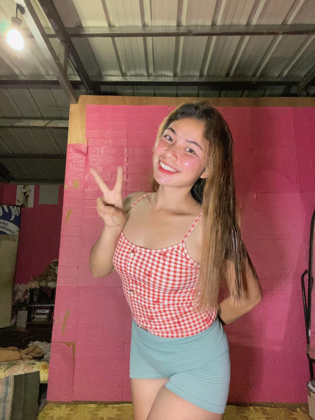 @🦋Angela💫