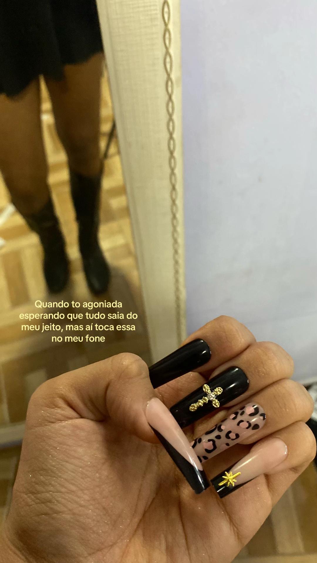 @Jullia Costa ๐