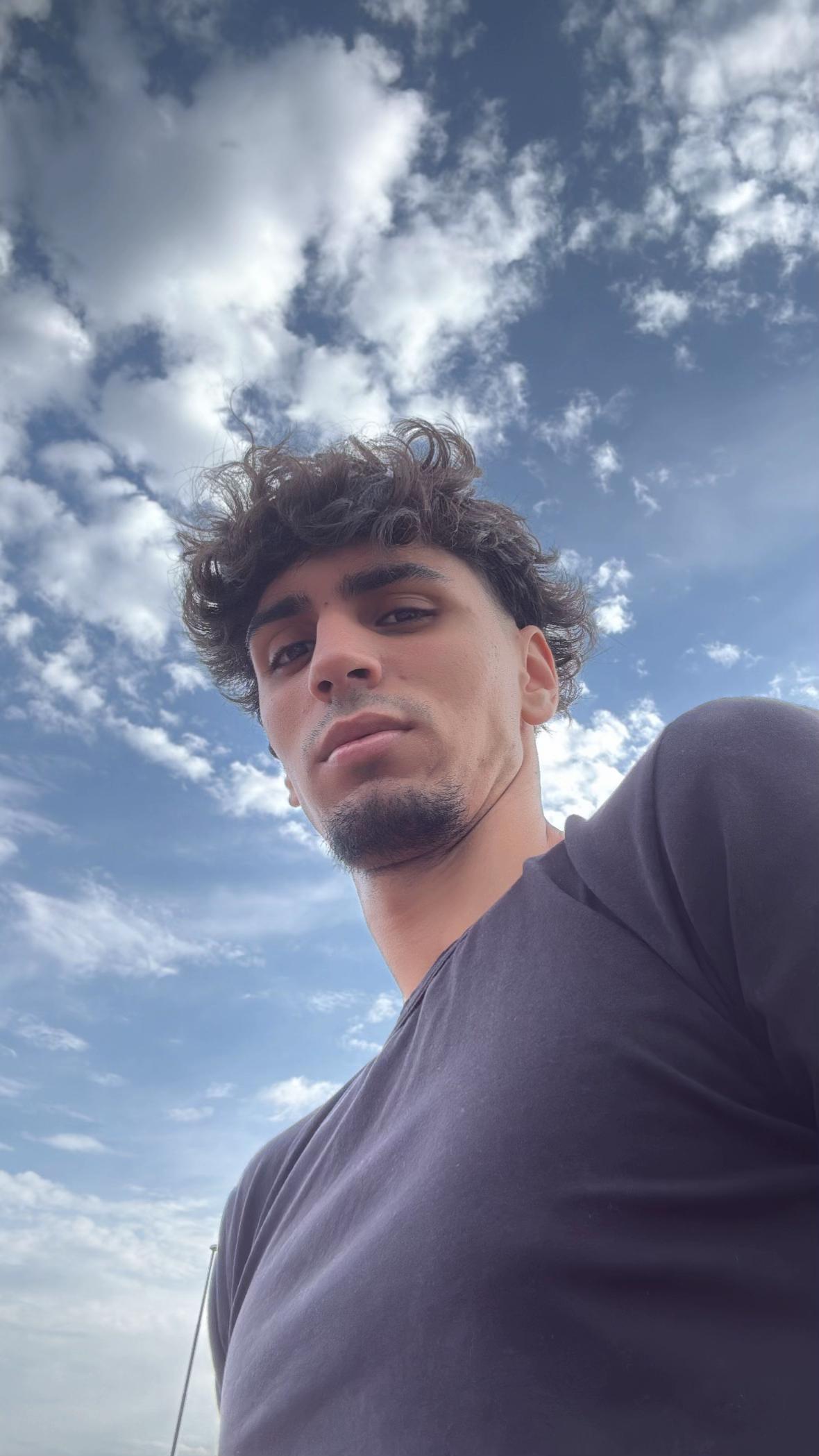 @Hamza🥶
