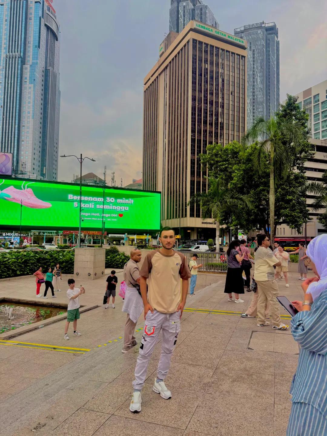 @꧁༒☬𝓜𝓾𝔃𝓪𝓶𝓲𝓵☬༒