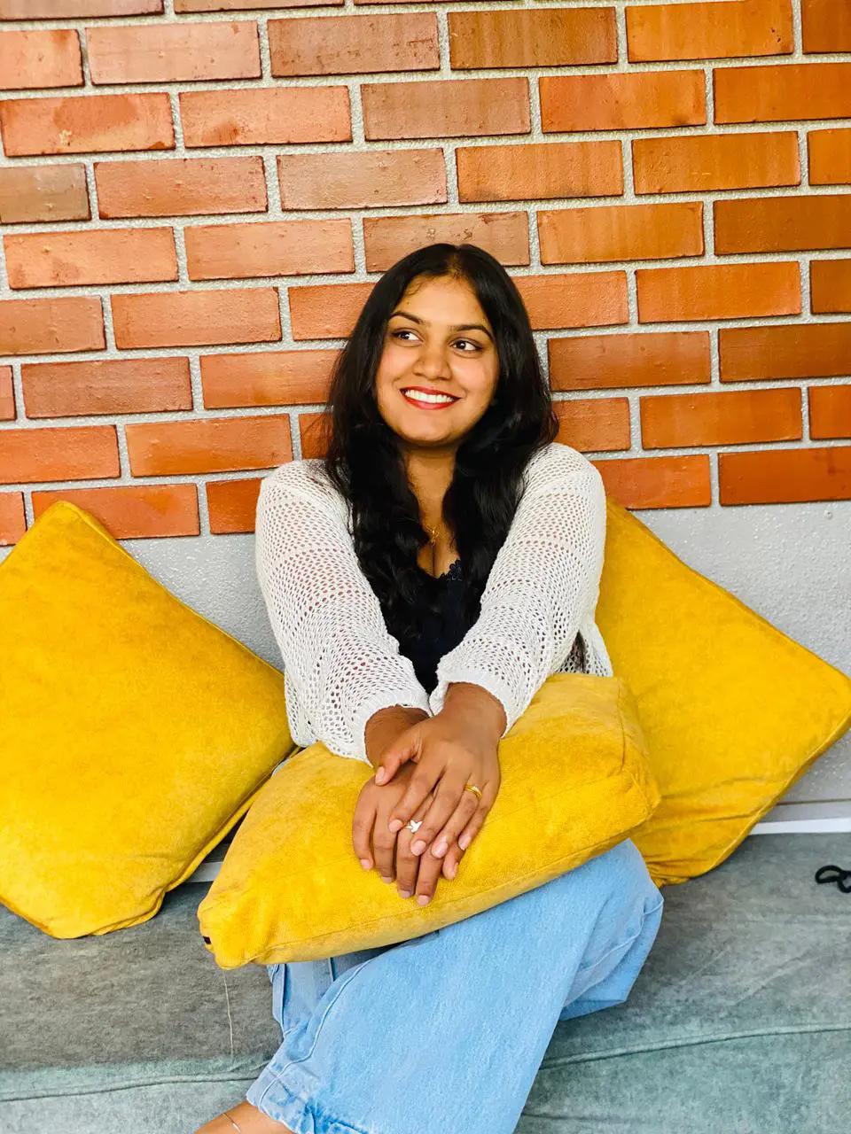 @Aksha_kapugedara