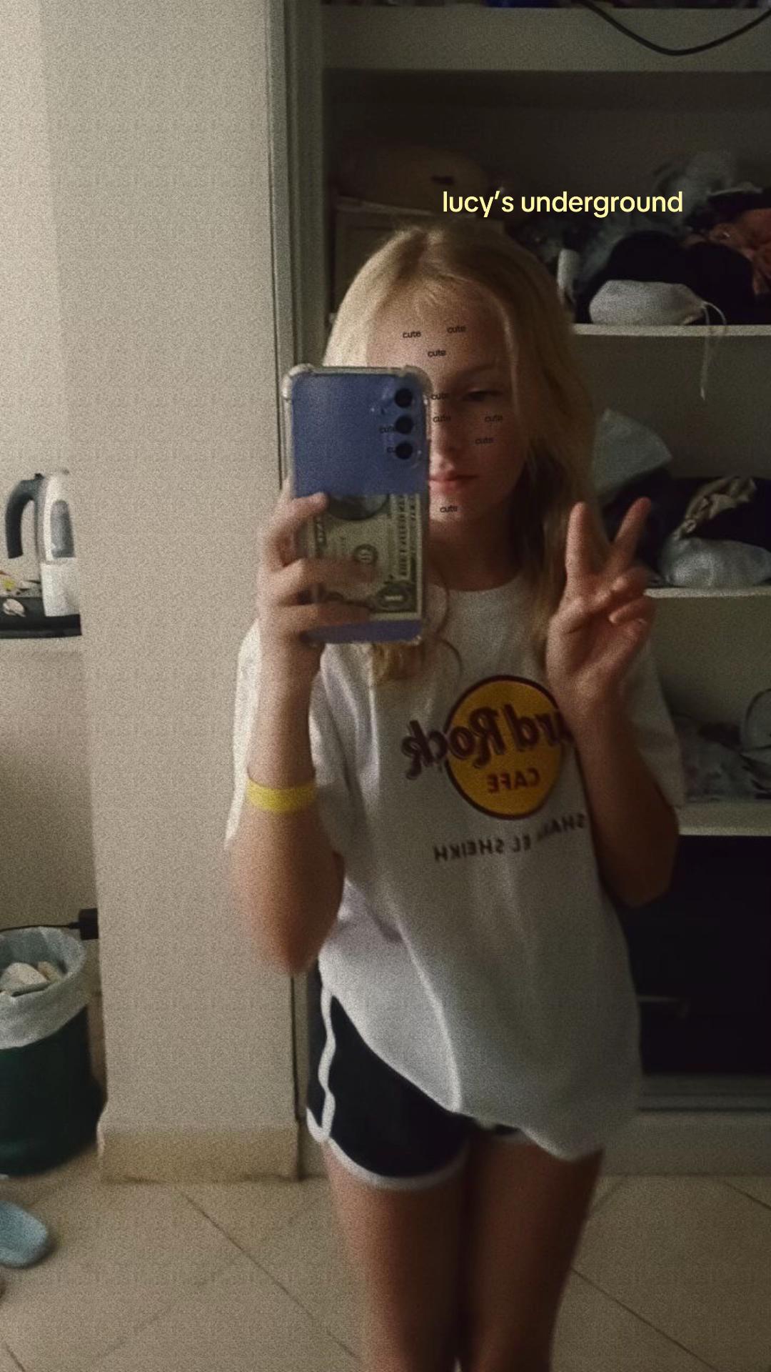 @₊ 𝄢  zuzanna 击̸