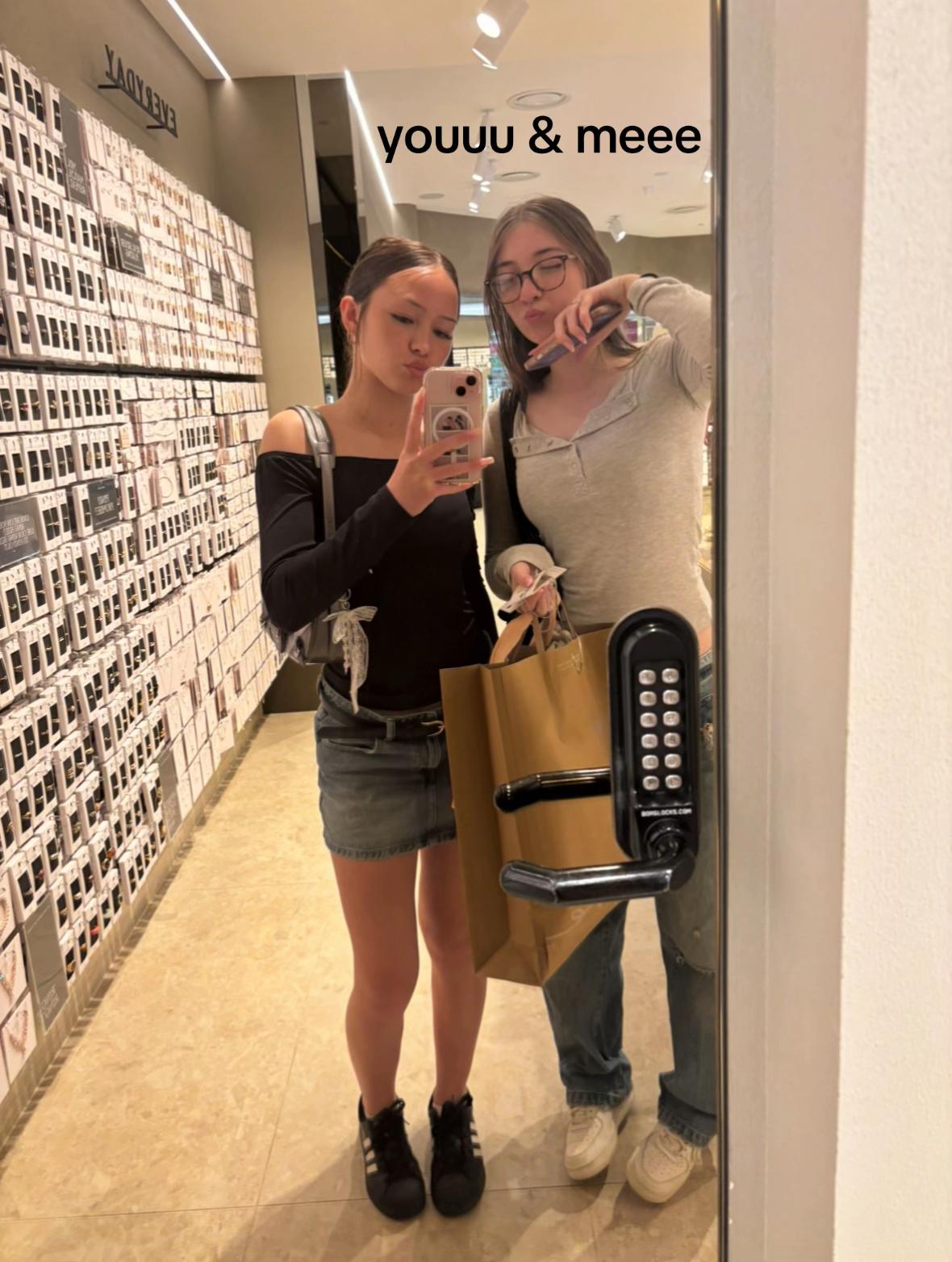 @victoria💌