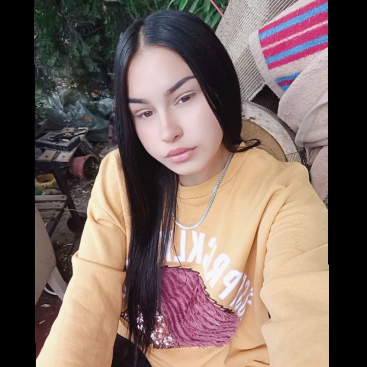 @Elenaa04
