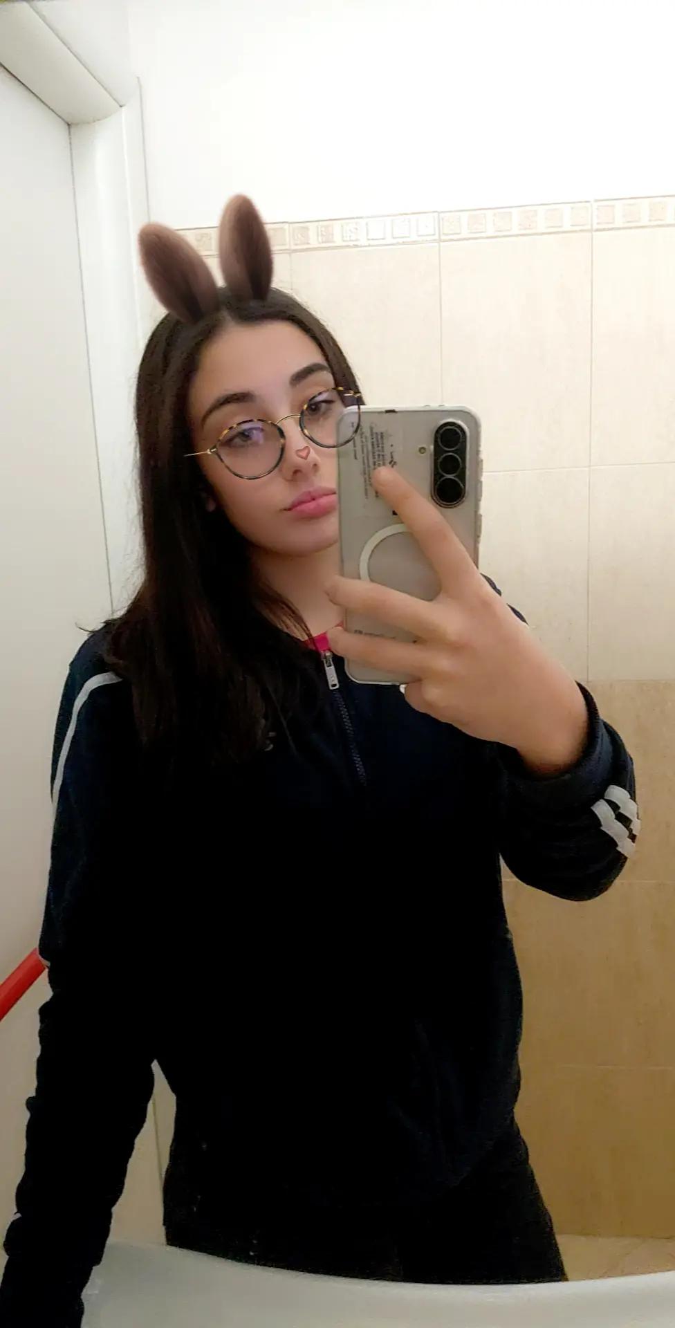 @Elenaaa