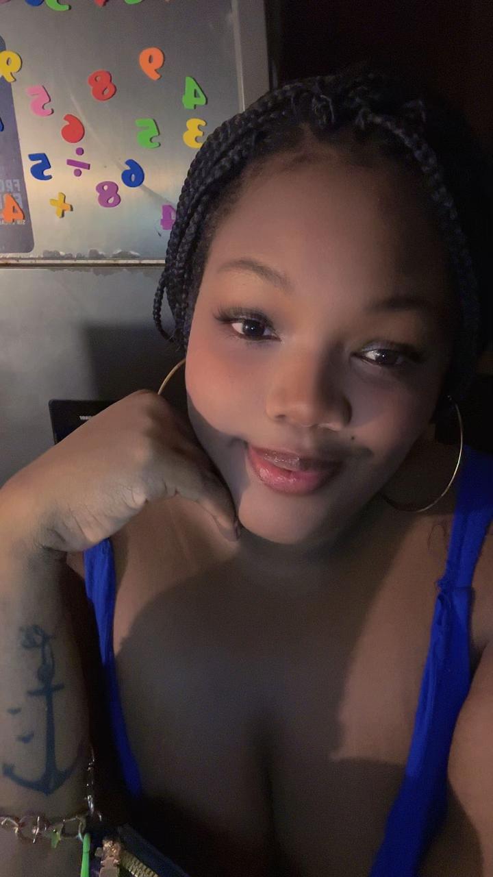 @Keyla🦋🌺