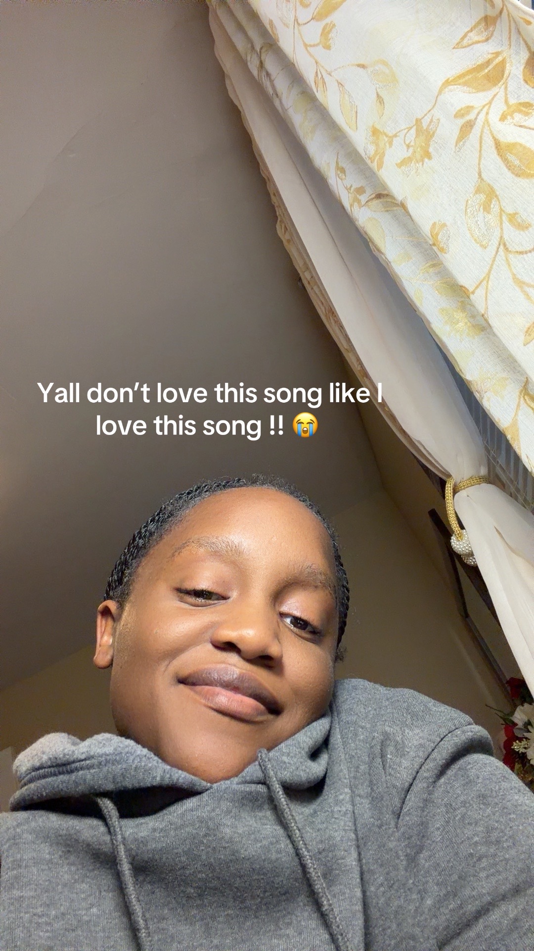 @yanique