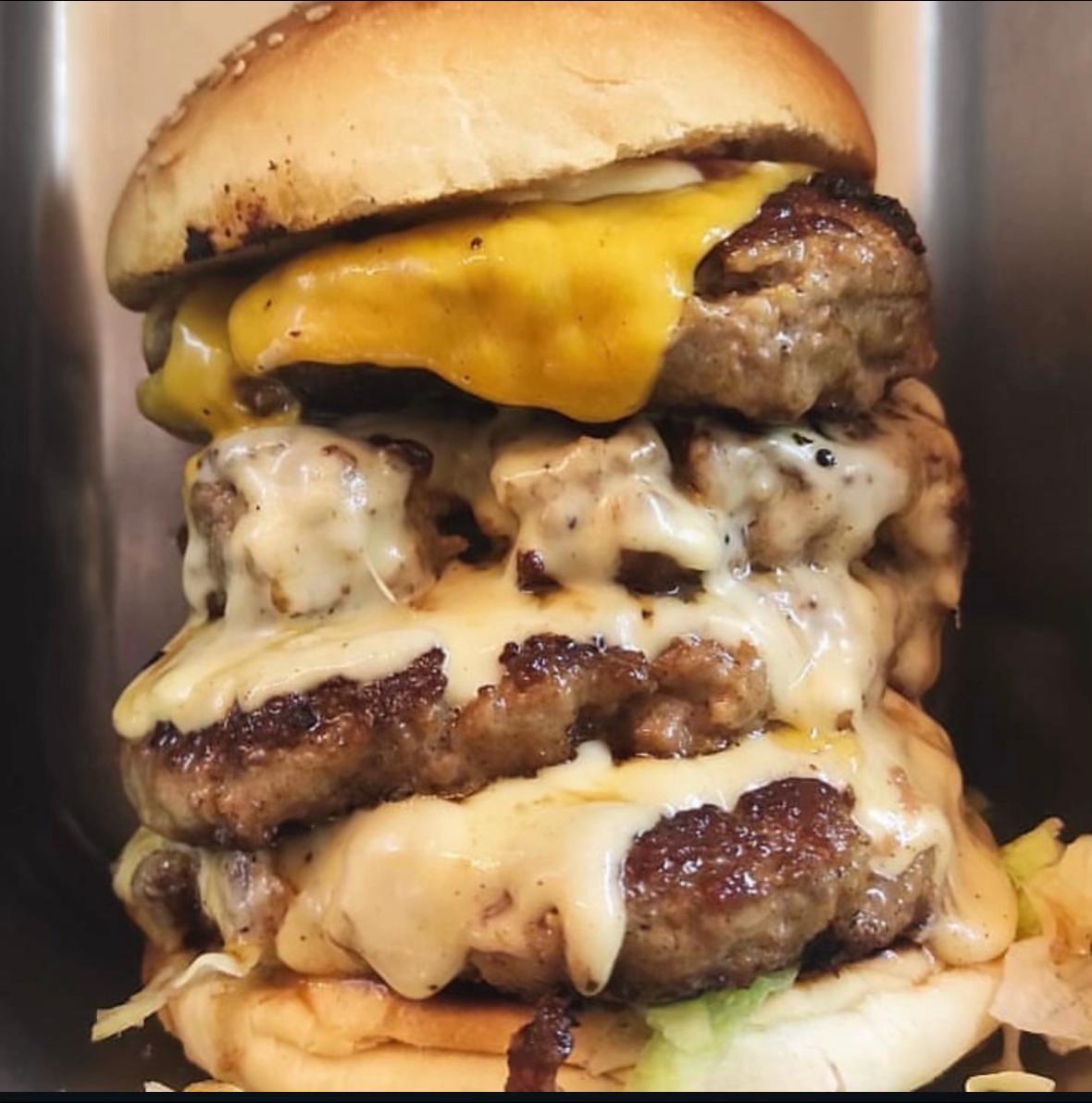 @Agosto burger house