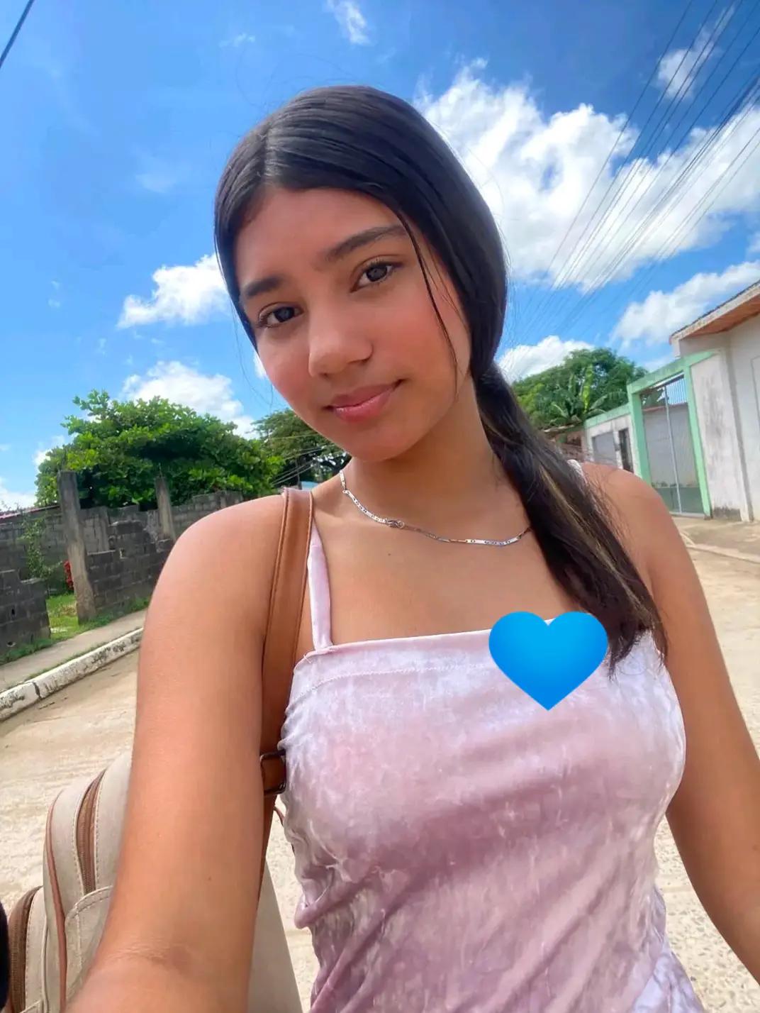 @selena amador martinez