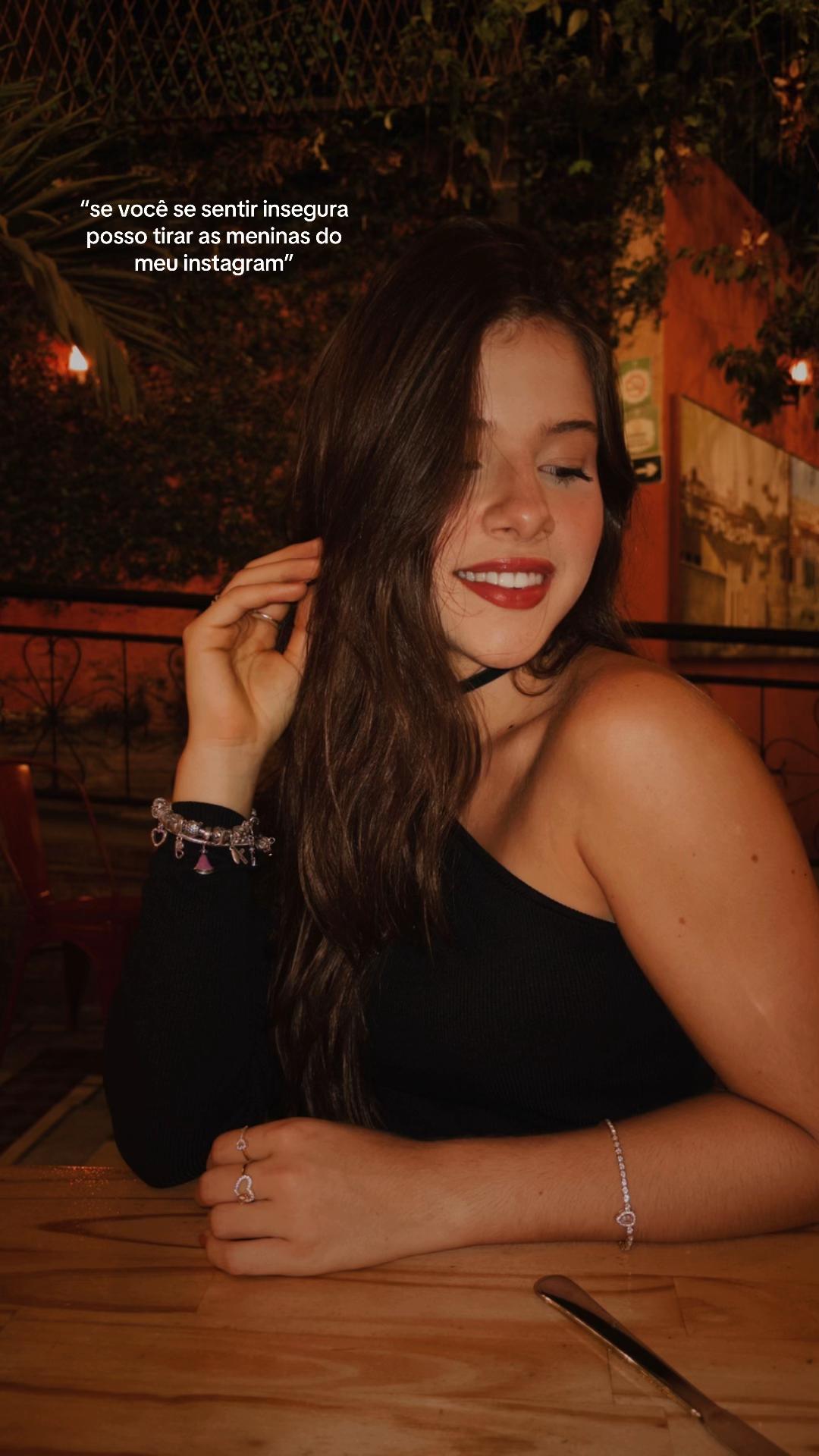 @LARACOSTAAB_