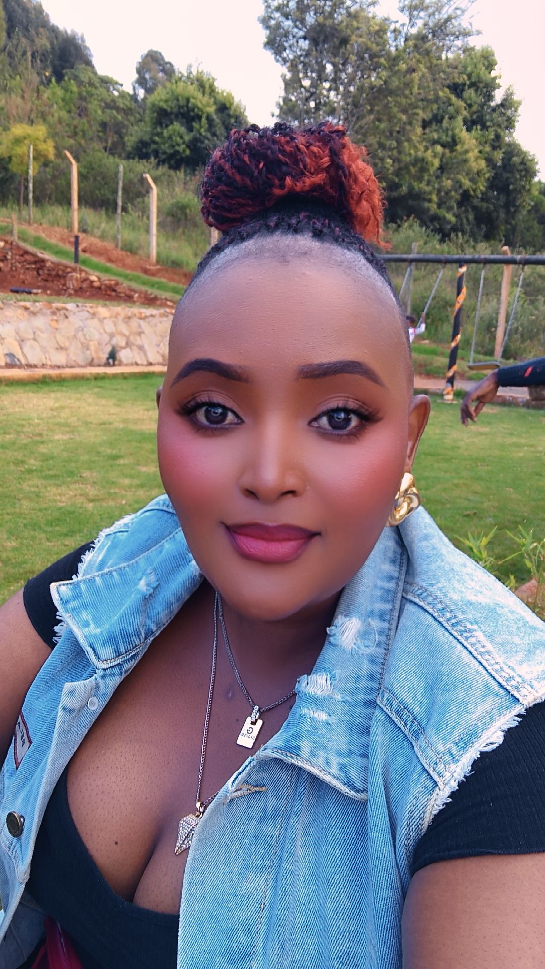@𝗲𝘀𝘁𝗮_𝘁𝗵𝗲𝘀𝘁𝗮𝗿🎀🇰🇪